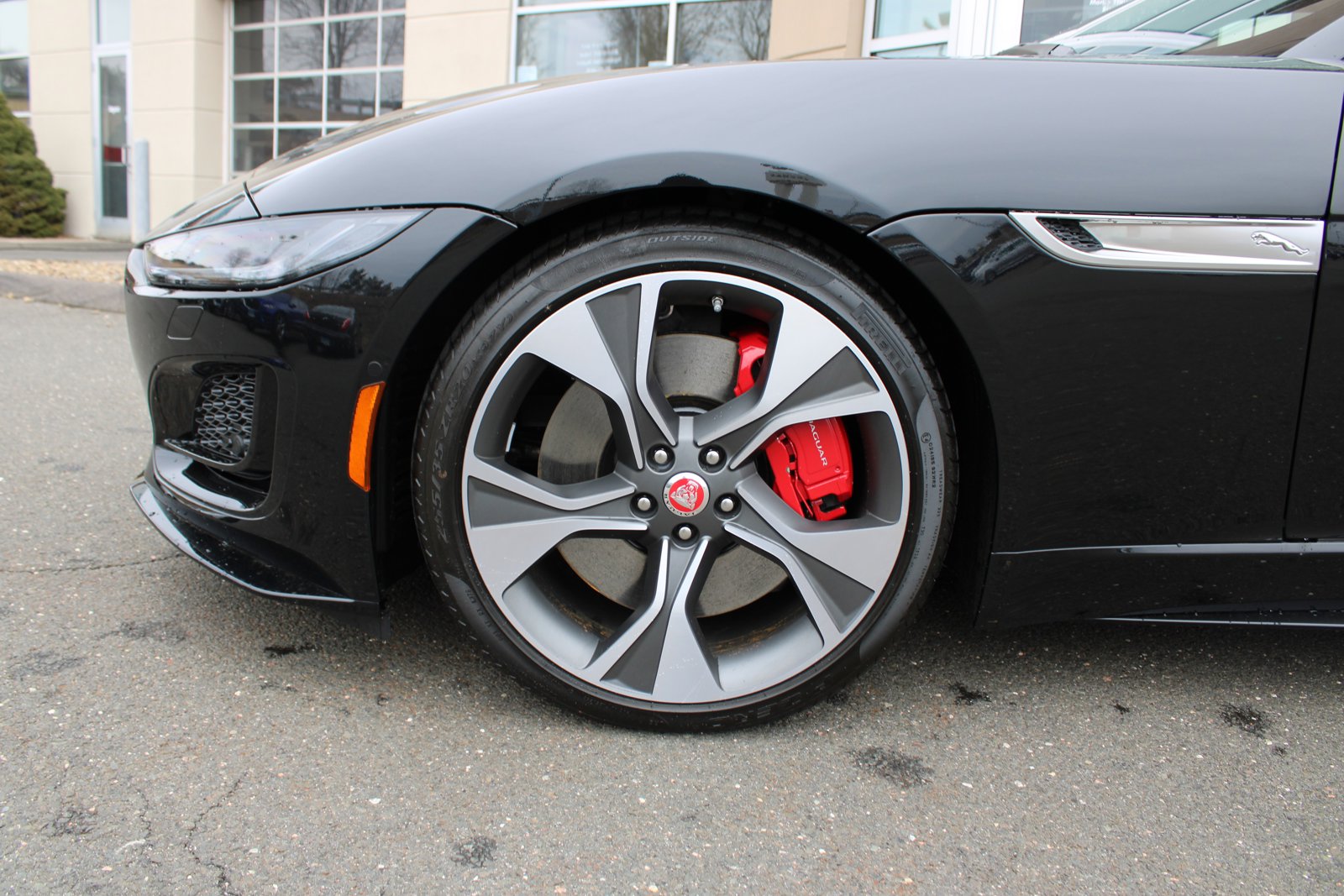 New 2023 Jaguar F-TYPE R-Dynamic image 7