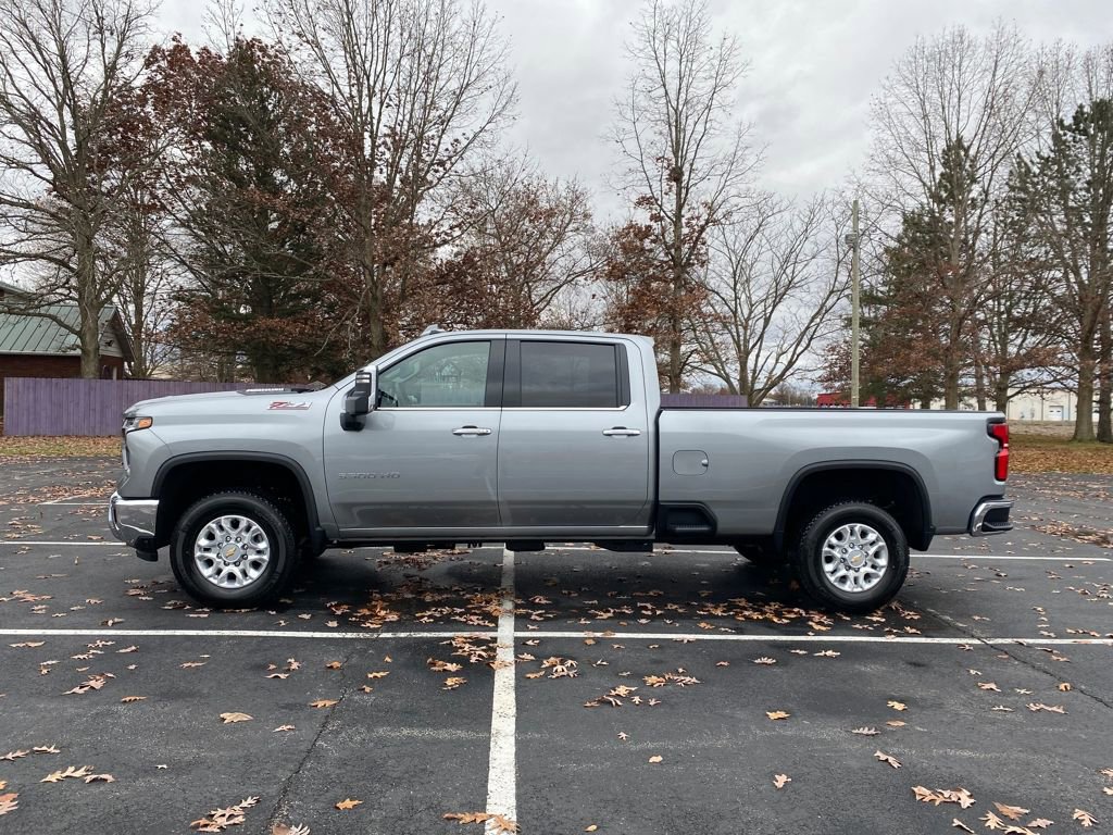 New 2026 Chevrolet Silverado 3500 LTZ w/ LTZ Premium Package image 4
