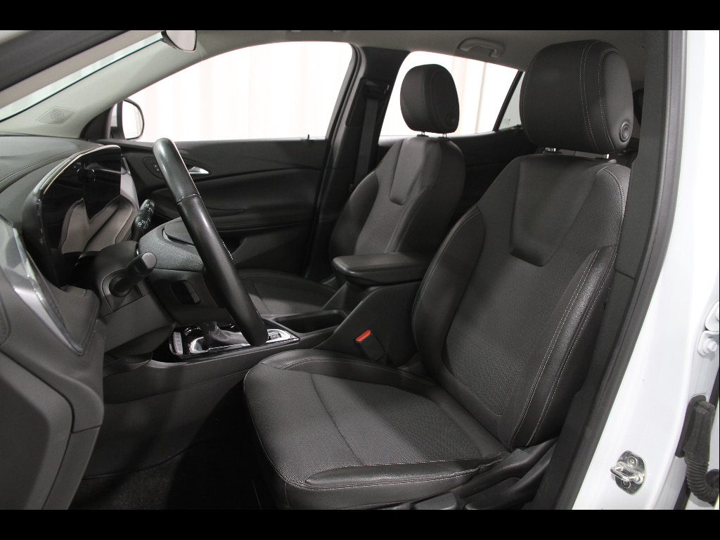 Certified 2024 Buick Encore GX Preferred FWD image 5