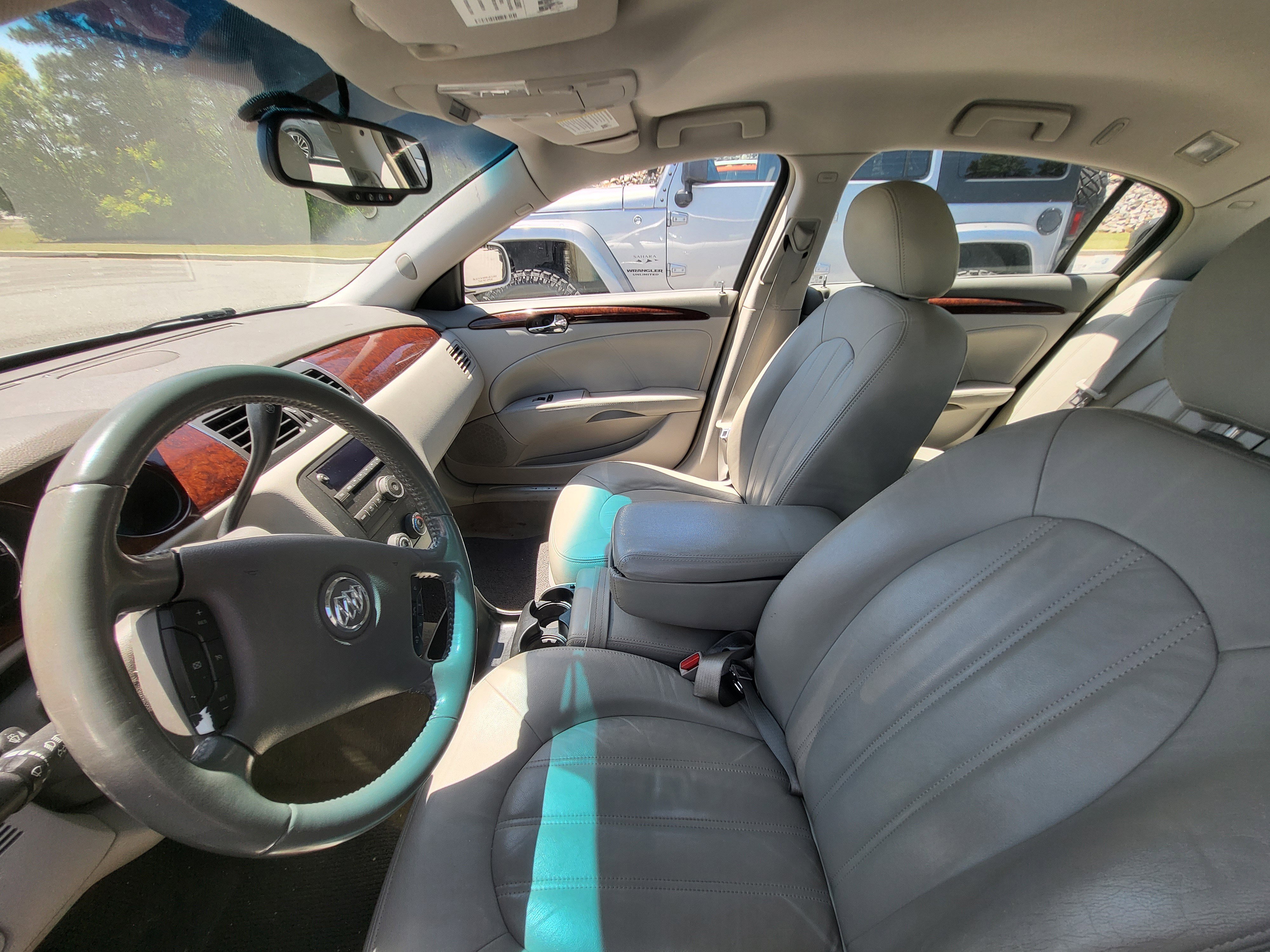 Used 2011 Buick Lucerne CX FWD image 10