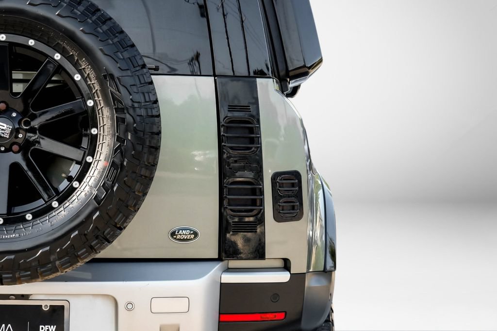 Used 2022 Land Rover Defender 90 S AWD/4WD image 39