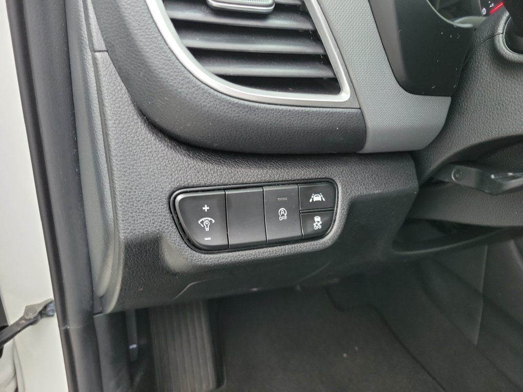 Certified 2023 Kia Seltos LX AWD/4WD image 18
