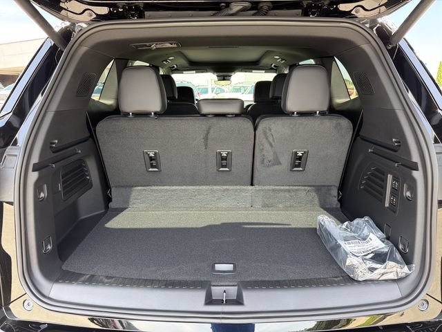 New 2026 Buick Enclave Avenir w/ Super Cruise Package FWD image 24