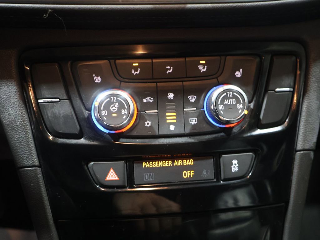 Used 2017 Buick Encore Essence image 29