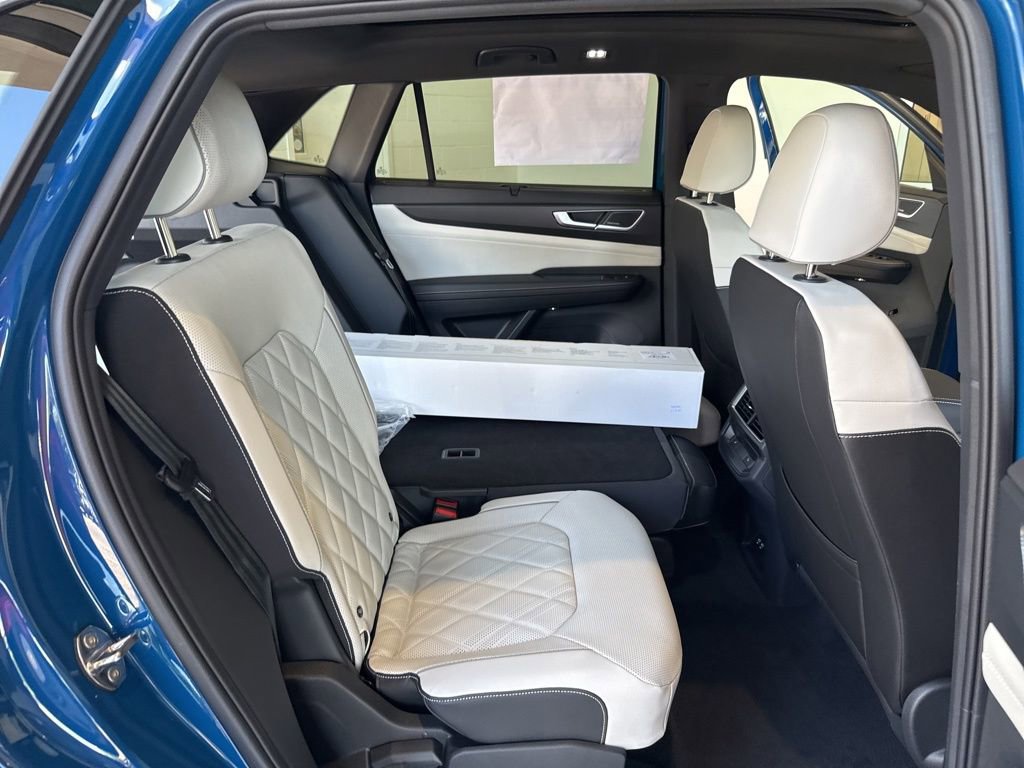 New 2026 Volkswagen Atlas Cross Sport SEL Premium R-Line image 14