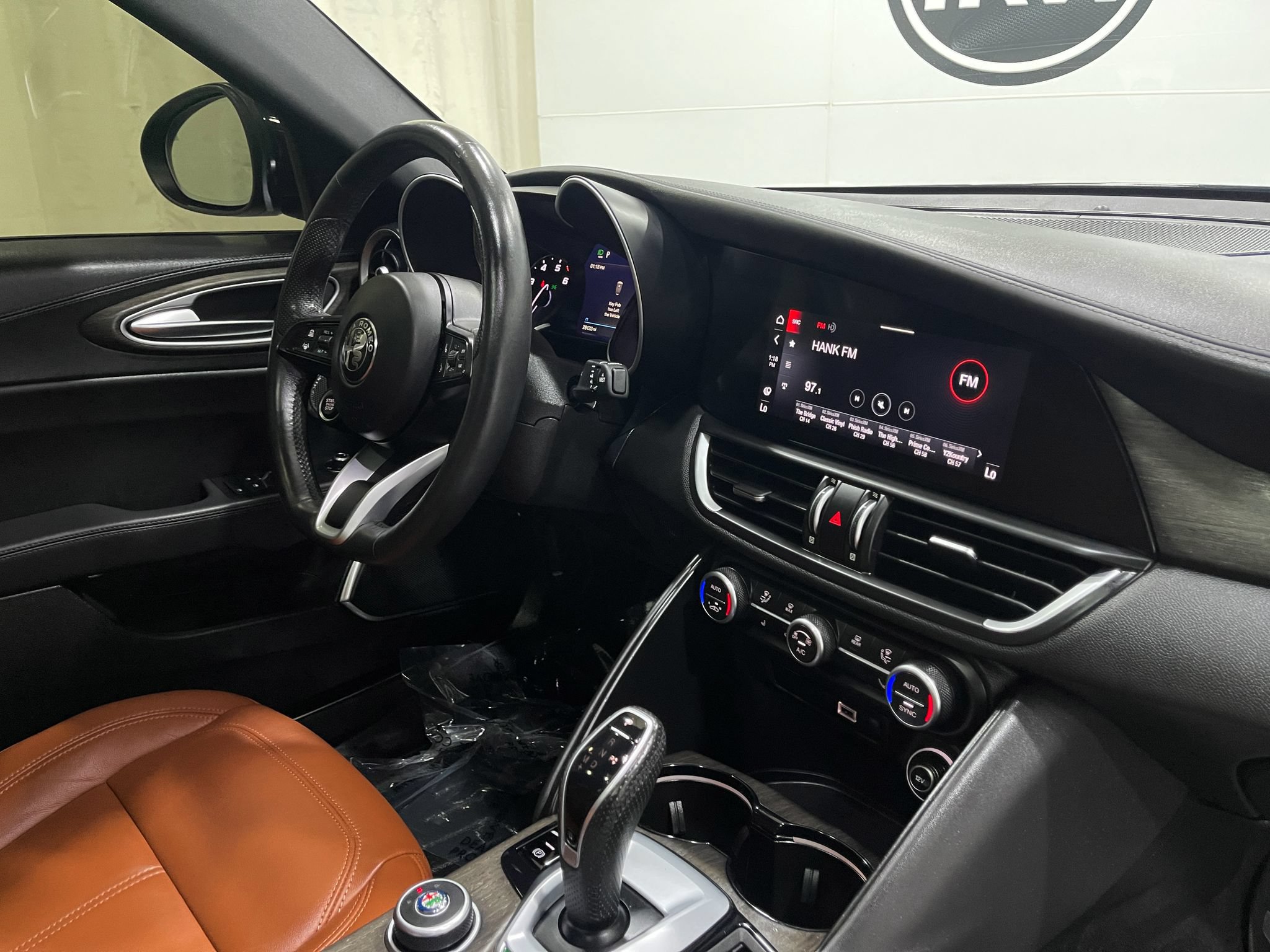 Used 2022 Alfa Romeo Giulia Ti AWD/4WD image 20