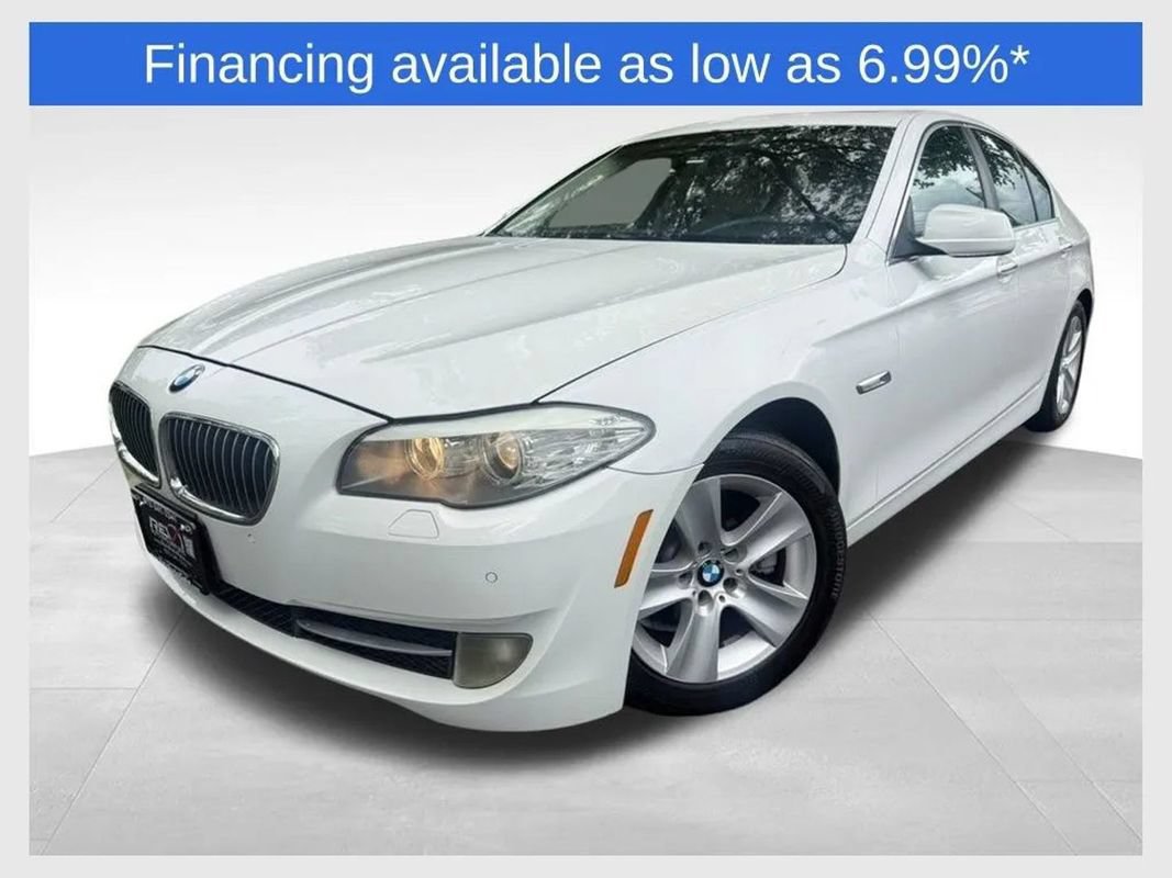 Used 2011 BMW 528i Sedan RWD image 1