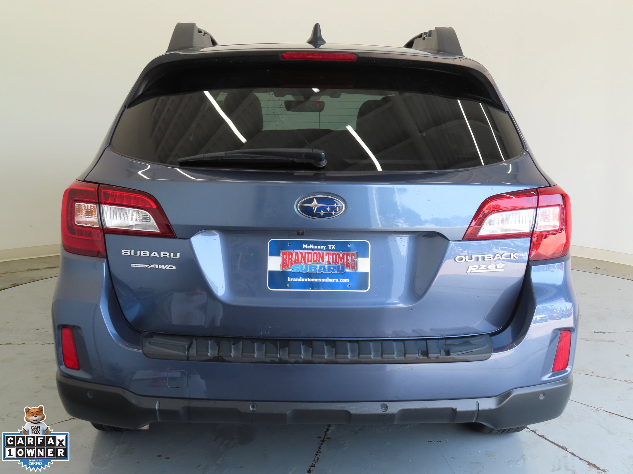 Used 2017 Subaru Outback 2.5i Limited AWD/4WD image 4