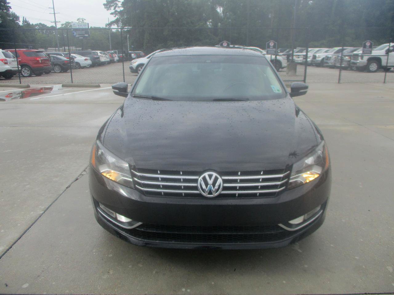 Used 2014 Volkswagen Passat TDI SEL Premium FWD image 4