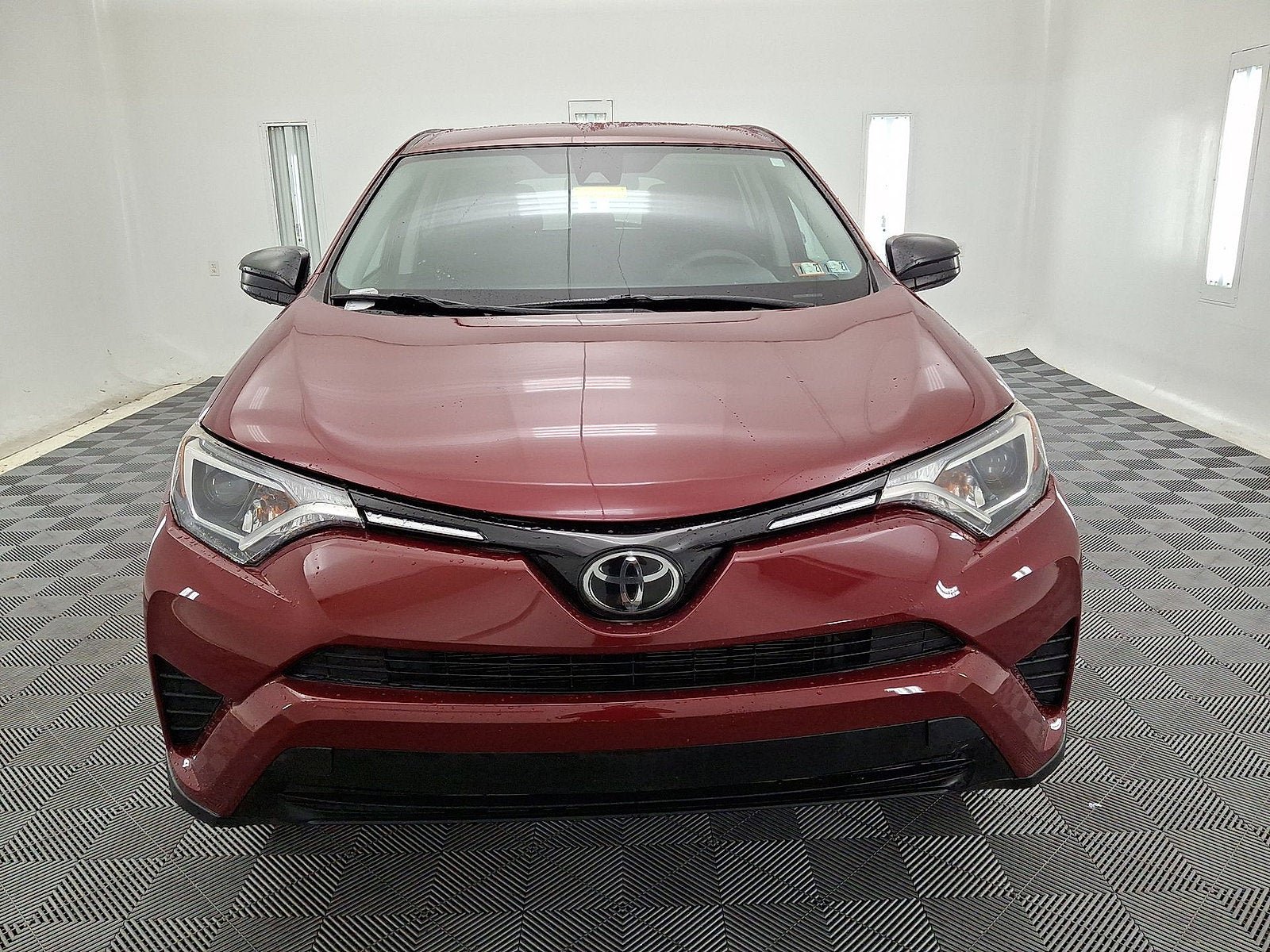 Certified 2018 Toyota RAV4 LE w/ All Weather Liner Package AWD/4WD image 19