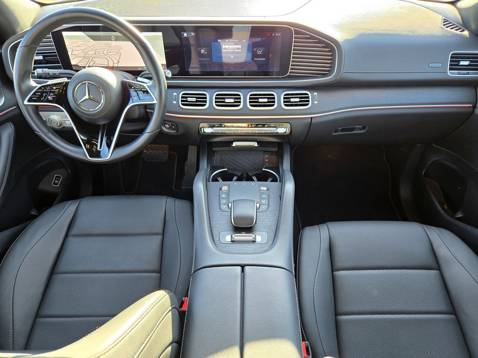 Used 2024 Mercedes-Benz GLS 450 4MATIC image 11