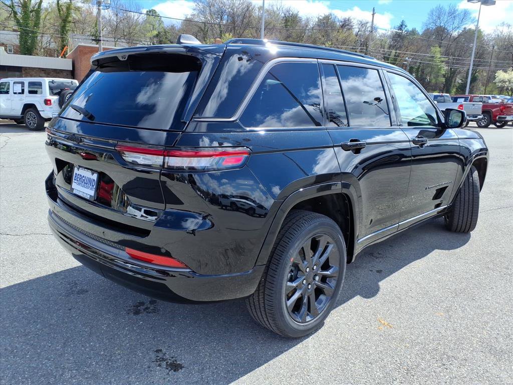 New 2026 Jeep Grand Cherokee Limited Reserve image 4