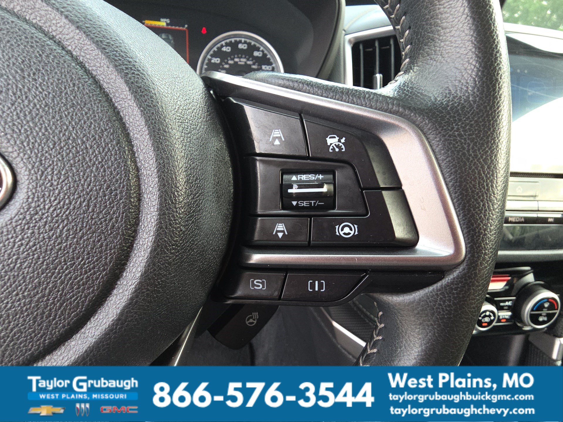 Used 2023 Subaru Forester Limited AWD/4WD image 19