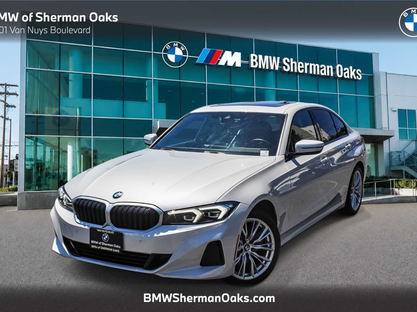 Used 2023 BMW 330i Sedan w/ Convenience Package RWD image 1