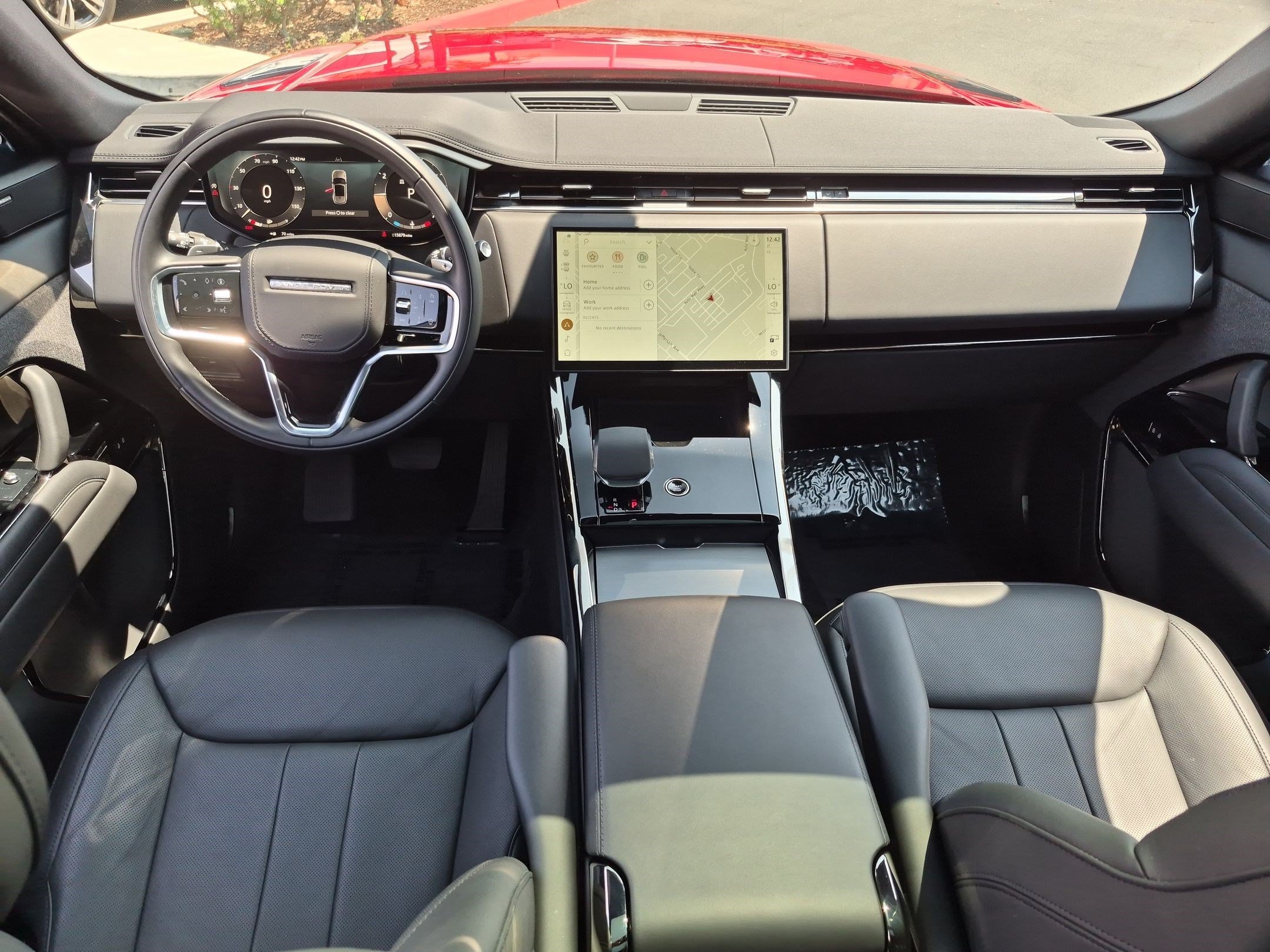 Used 2024 Land Rover Range Rover Sport SE AWD/4WD image 30