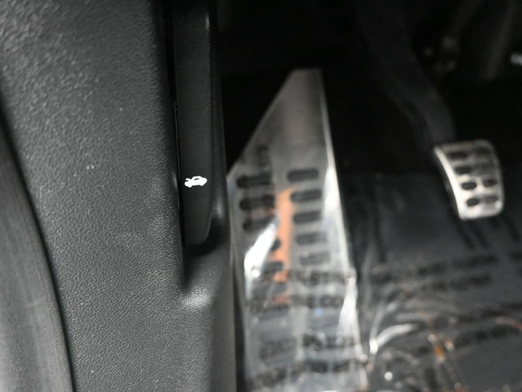 Used 2025 Hyundai Elantra N Base image 20