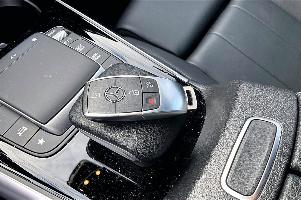 Used 2022 Mercedes-Benz GLA 250 4MATIC image 10