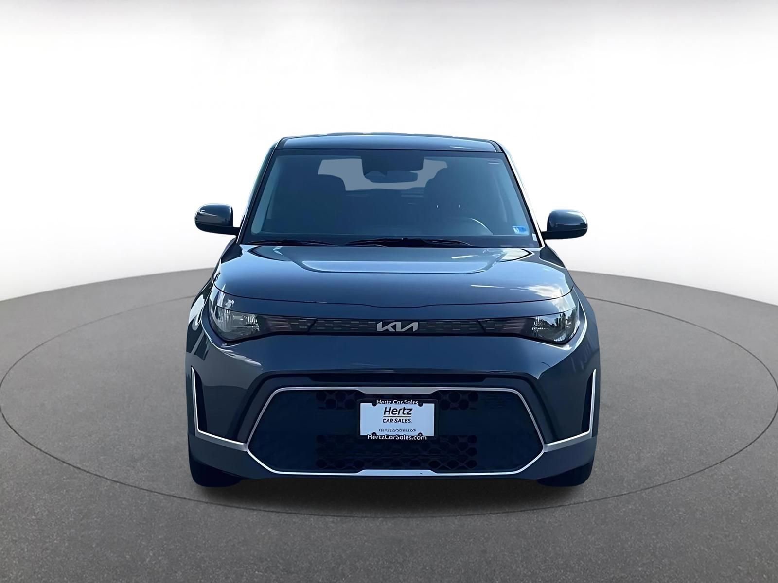 Used 2025 Kia Soul LX w/ LX Technology Package FWD image 4