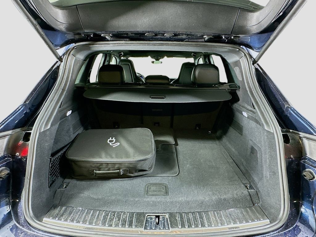 Used 2024 Porsche Cayenne image 28