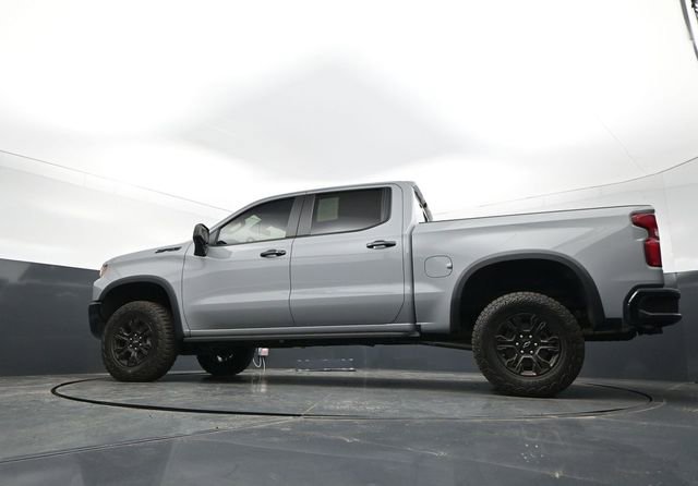 Used 2025 Chevrolet Silverado 1500 ZR2 w/ Dark Appearance Package image 30
