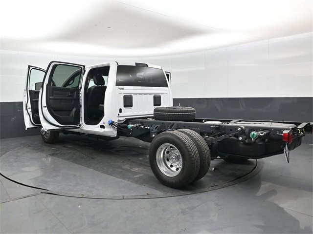 New 2026 RAM 3500 Tradesman w/ Chrome Appearance Group image 47
