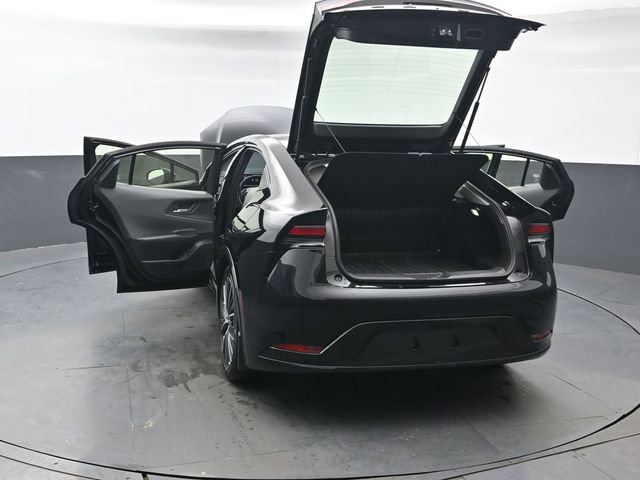 Used 2024 Toyota Prius XLE image 55