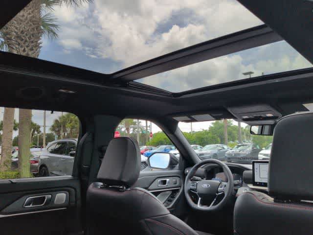 Used 2025 Ford Explorer ST AWD/4WD image 22