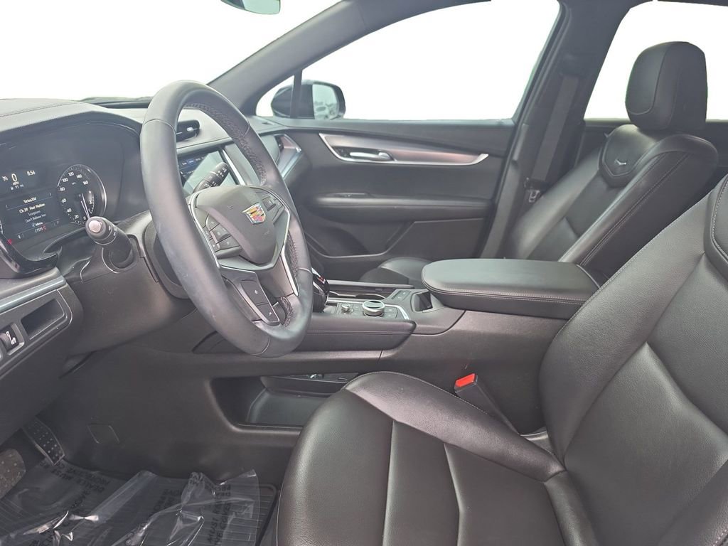 Used 2024 Cadillac XT5 Luxury FWD image 9