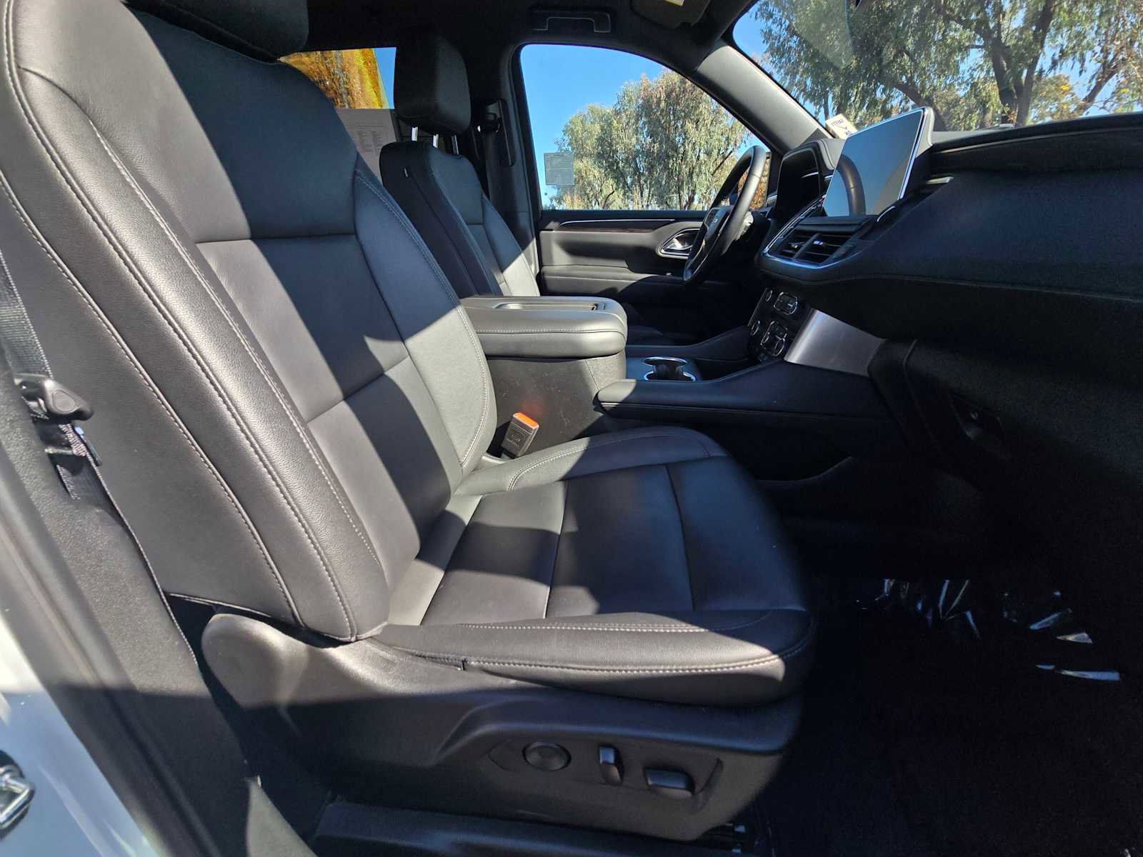 Used 2024 Chevrolet Tahoe LT image 11