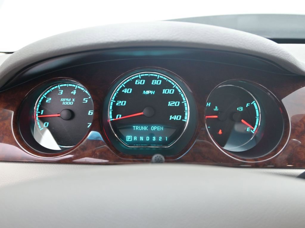 Used 2011 Buick Lucerne CXL w/ Driver Confidence Package image 19