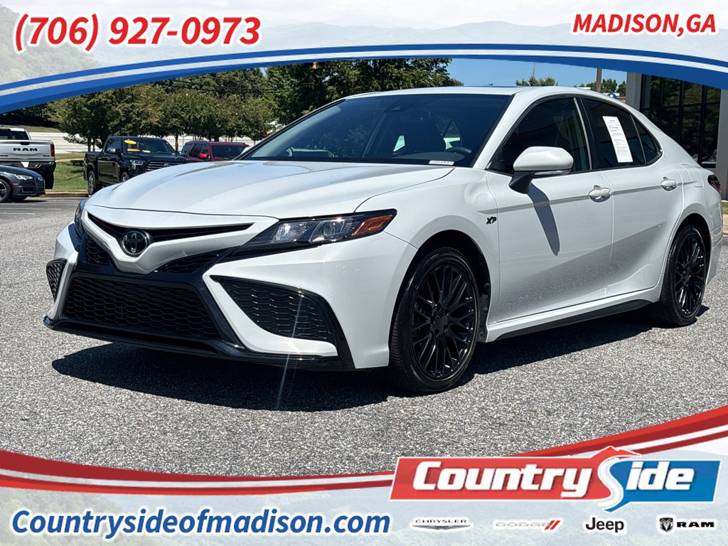Used 2024 Toyota Camry SE w/ Convenience Package