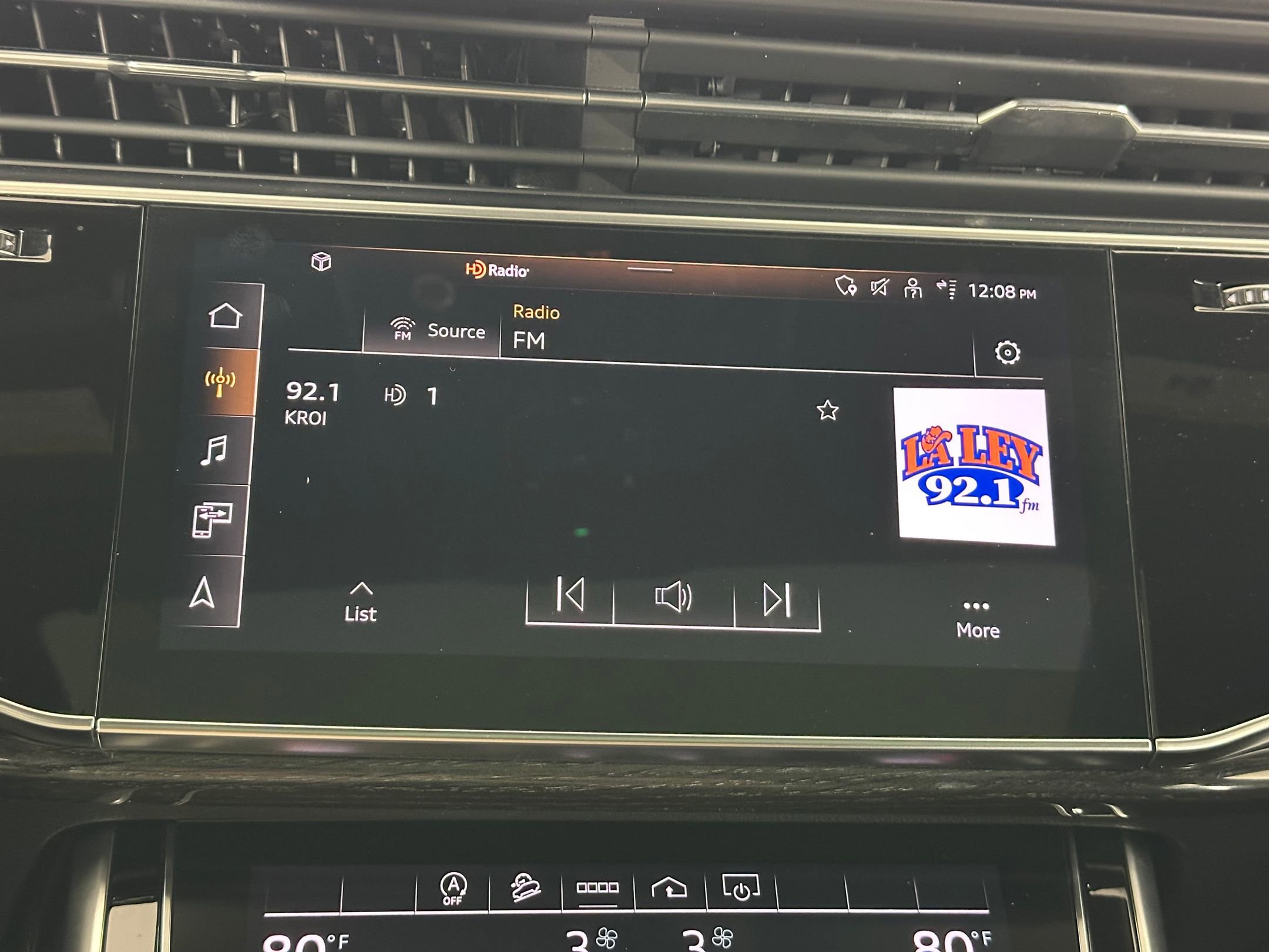 Used 2021 Audi SQ8 Premium Plus w/ Luxury Package image 24