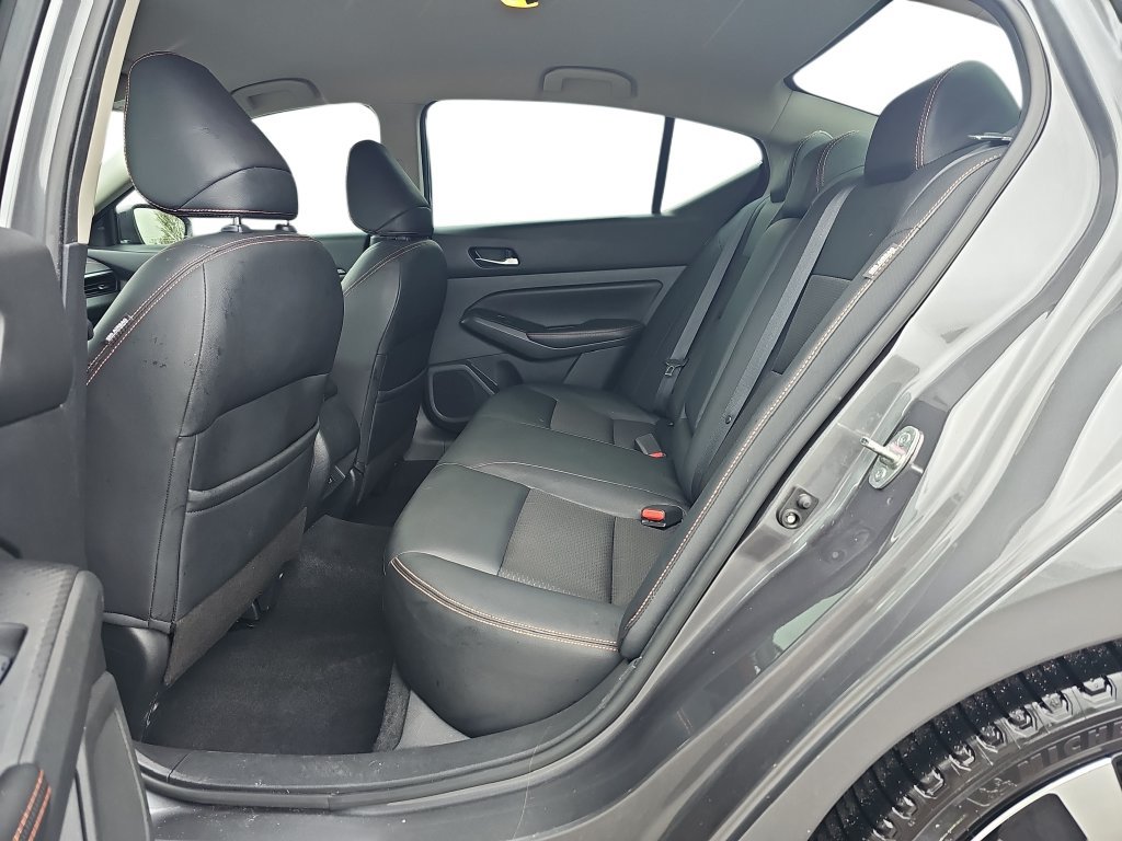 Used 2021 Nissan Altima 2.5 SR FWD image 14