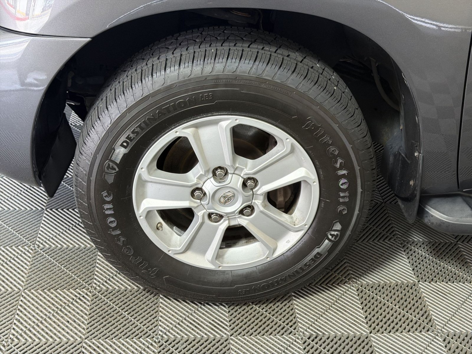 Used 2019 Toyota Sequoia SR5 AWD/4WD image 12