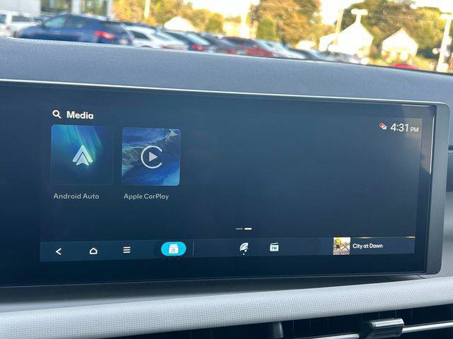 New 2026 Hyundai Tucson SE image 9