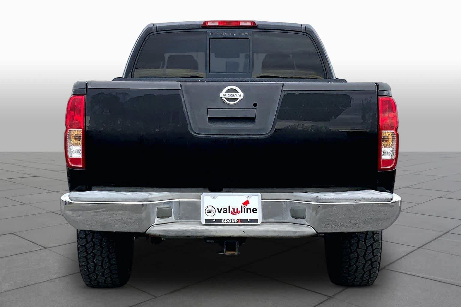 Used 2005 Nissan Frontier SE w/ (P01) Power Pkg AWD/4WD image 4