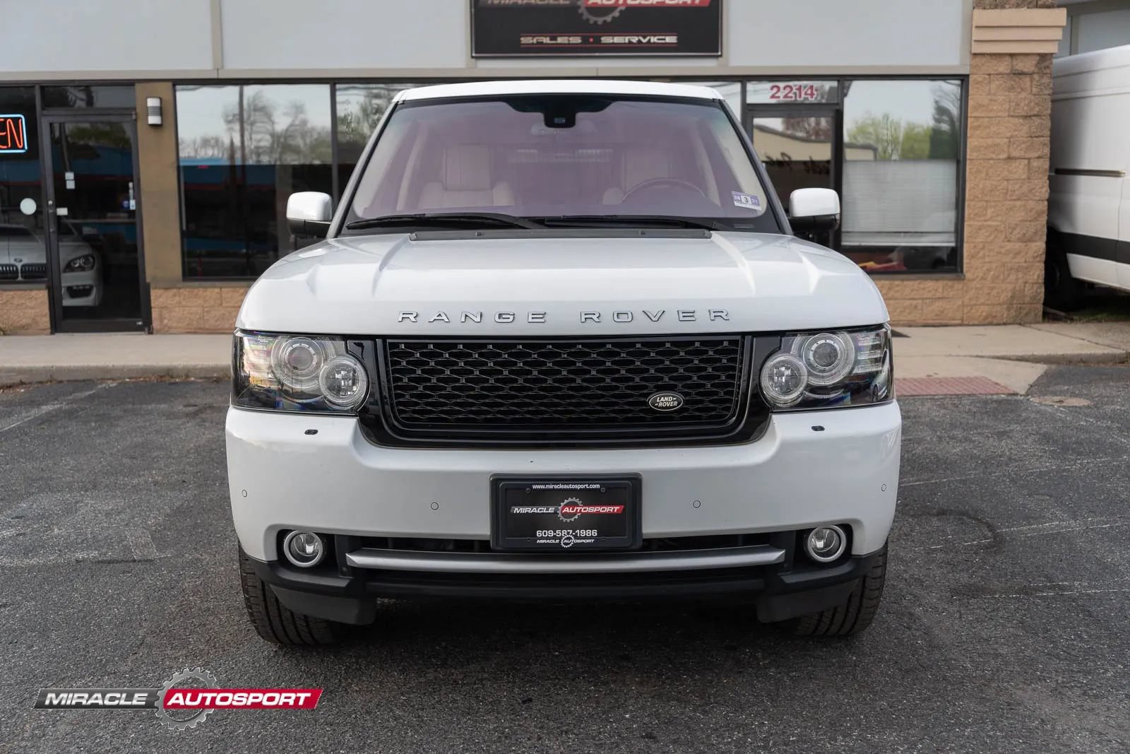 Used 2012 Land Rover Range Rover Supercharged AWD/4WD image 2