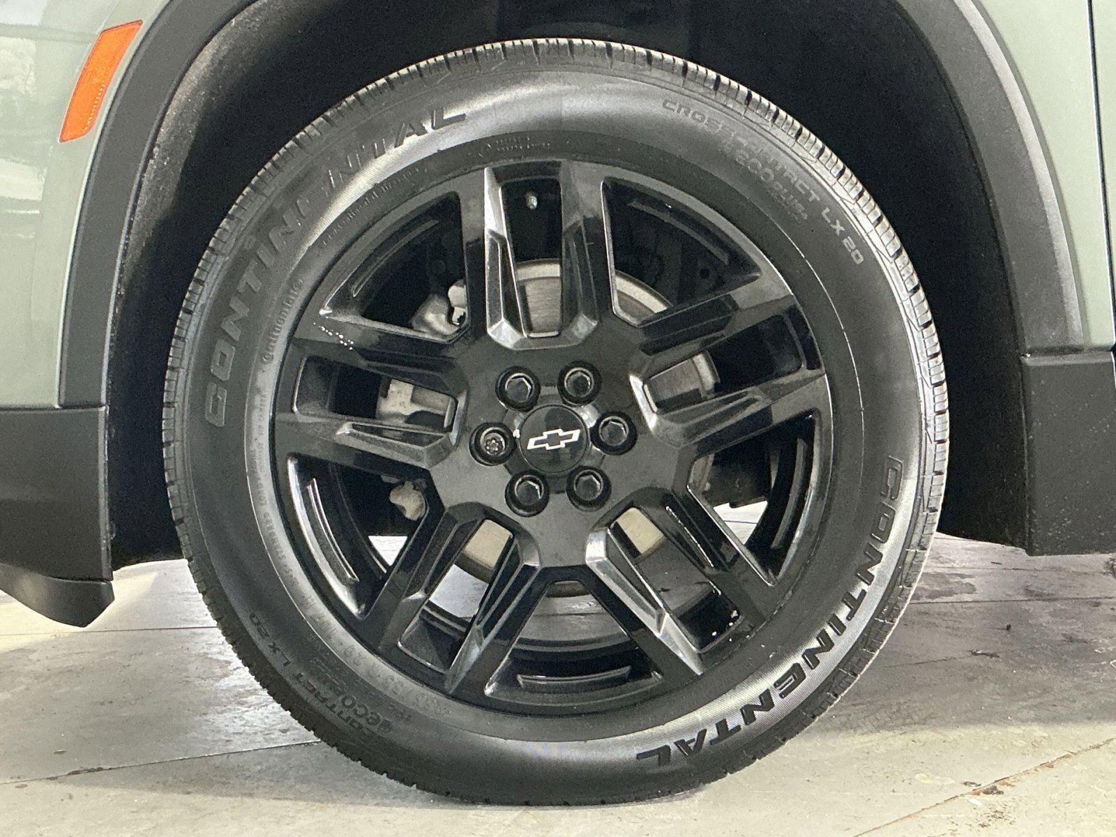 Used 2023 Chevrolet Traverse LT image 20