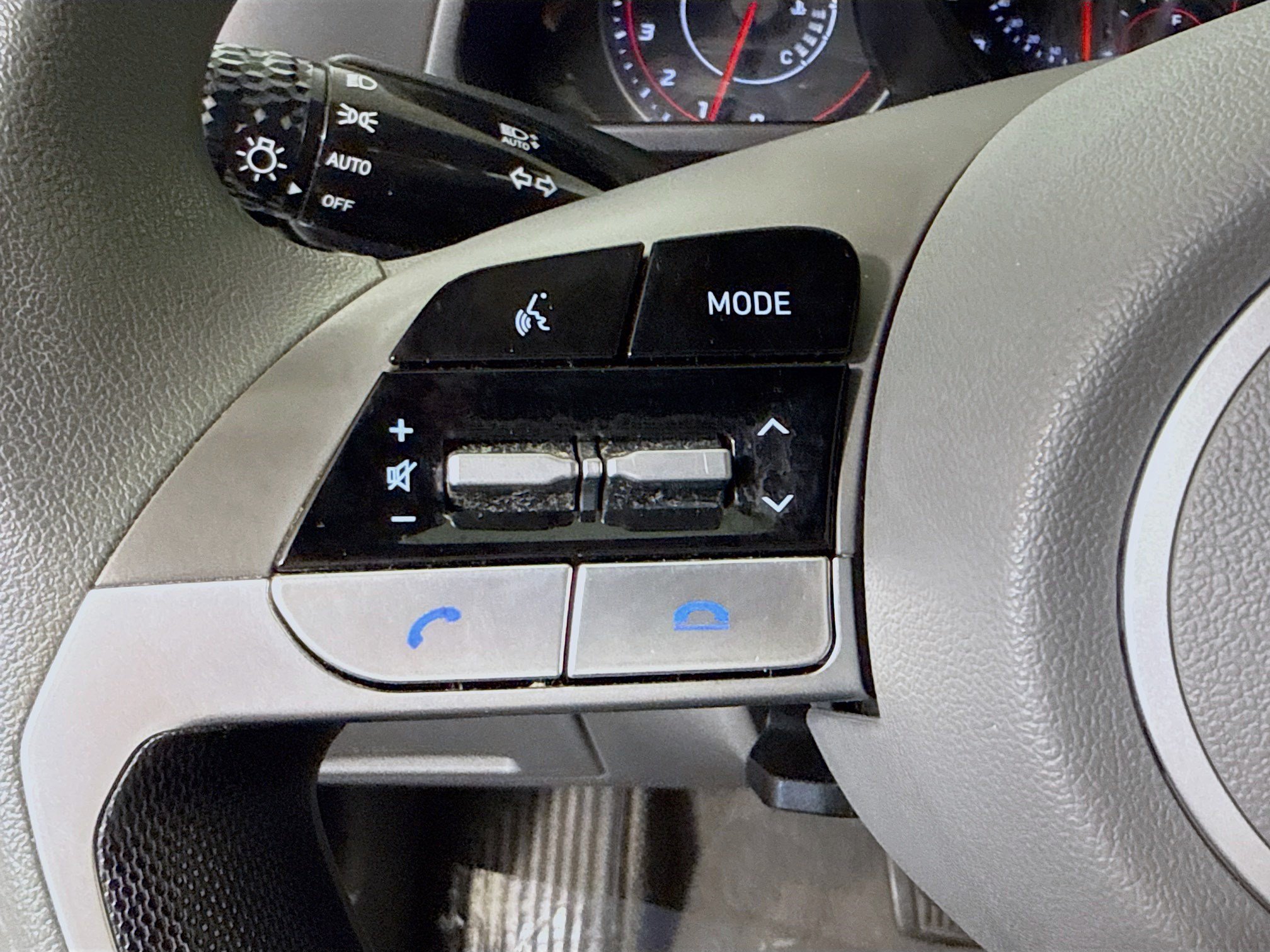 Used 2022 Hyundai Elantra SEL FWD image 14