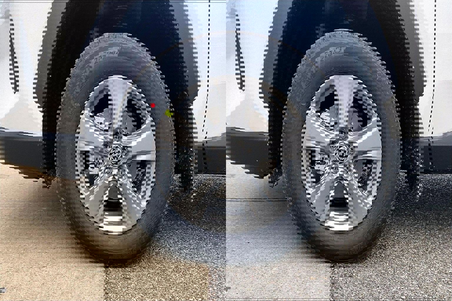 New 2025 Toyota RAV4 XLE image 15