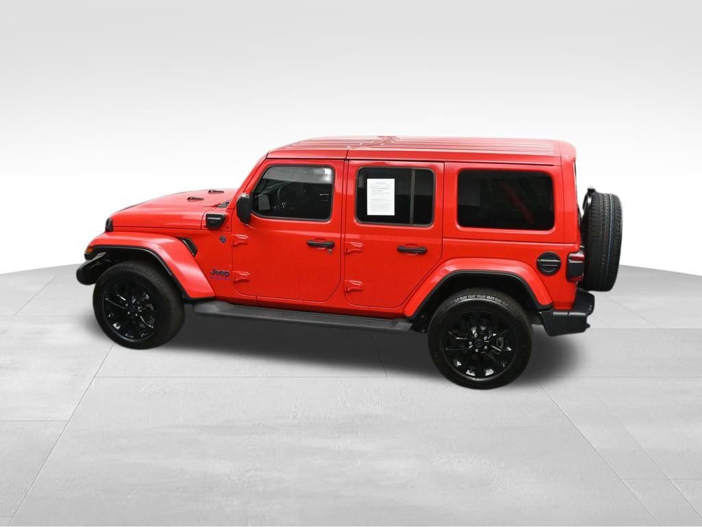 Used 2025 Jeep Wrangler Unlimited Sahara AWD/4WD image 34