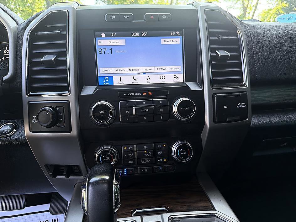 Used 2019 Ford F150 Lariat w/ Equipment Group 502A Luxury AWD/4WD image 17