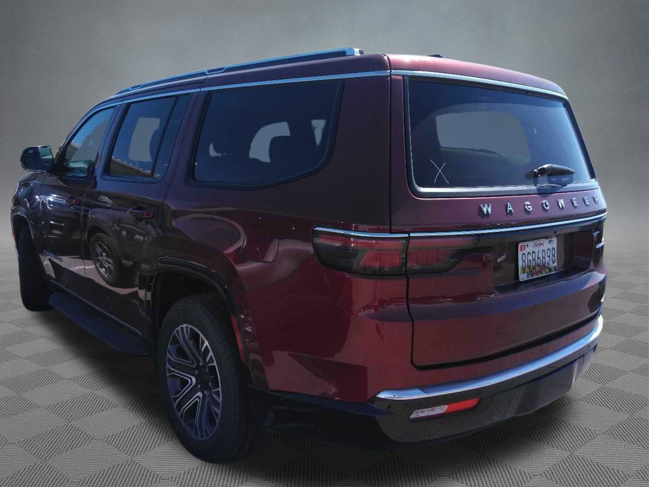 Used 2024 Jeep Wagoneer Series II AWD/4WD image 2