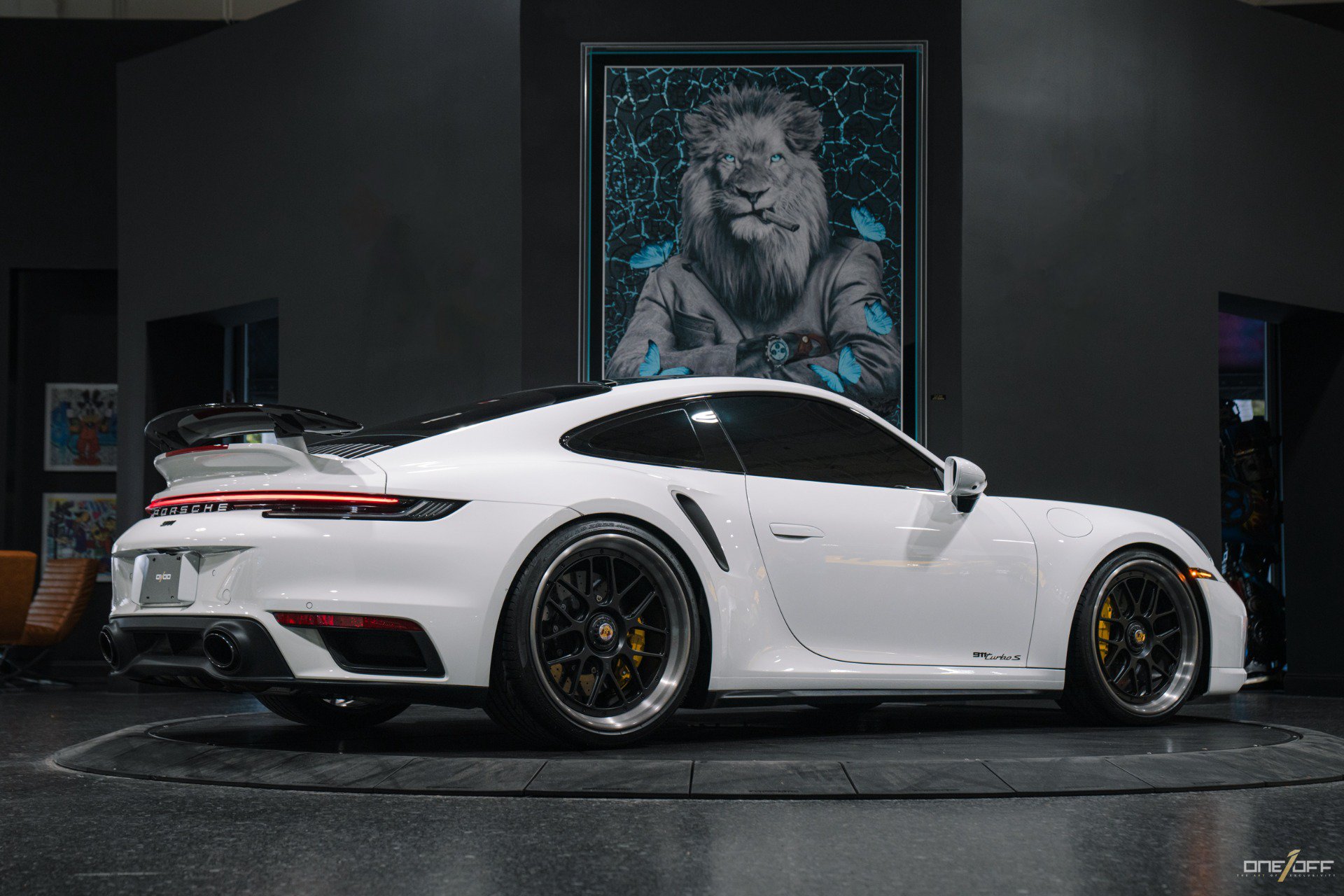 Used 2022 Porsche 911 Turbo S AWD/4WD image 3