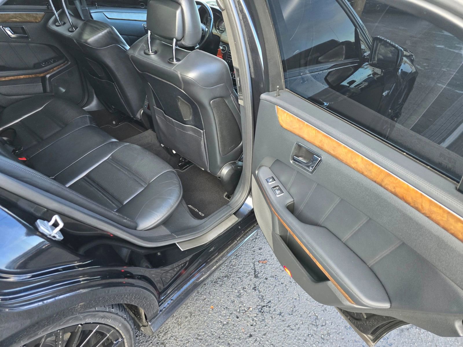 Used 2011 Mercedes-Benz E 63 AMG Sedan image 13