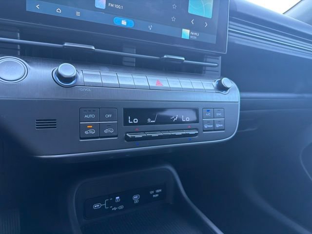 Used 2024 Hyundai Kona SEL AWD/4WD image 16