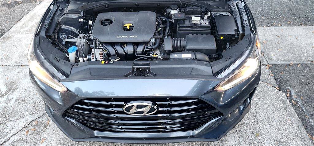 Used 2019 Hyundai Veloster 2.0 image 17