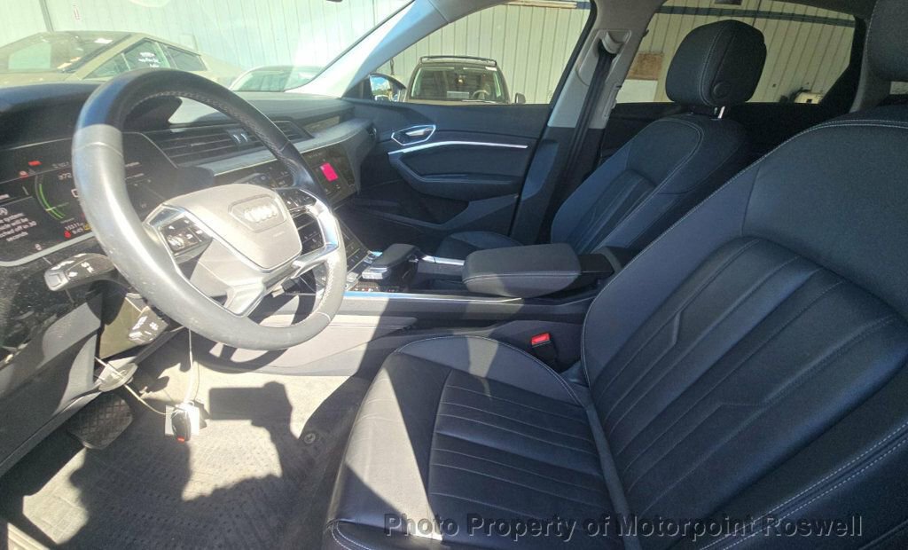 Used 2024 Audi Q8 e-tron Premium AWD/4WD image 27