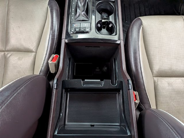 Used 2018 Kia Sedona SX Limited FWD image 30