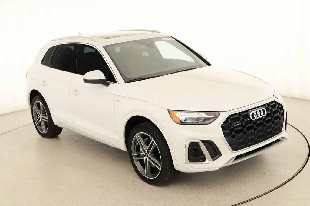 Certified 2024 Audi Q5 e Premium w/ Convenience Package AWD/4WD image 35